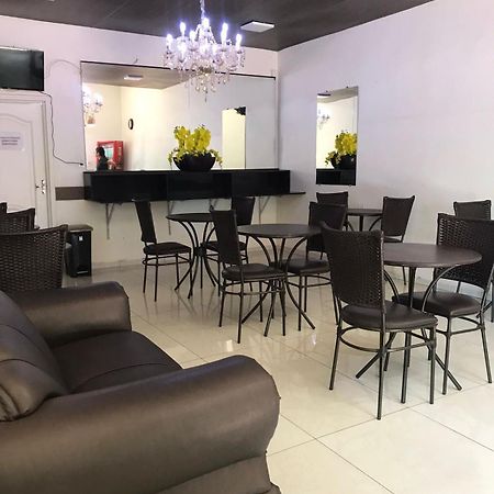 Hotel Vila Real Dourados Luaran gambar