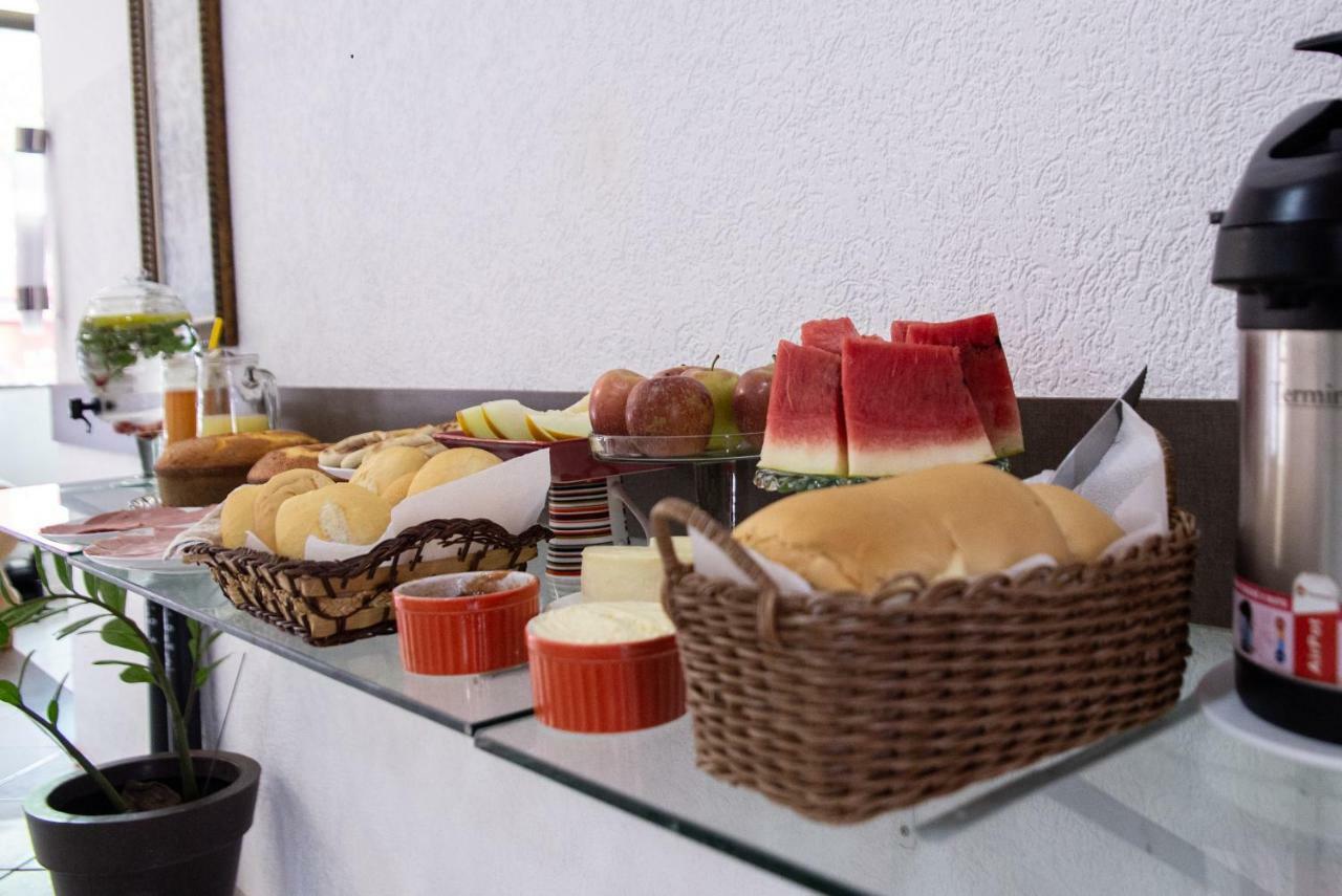 Hotel Vila Real Dourados Luaran gambar