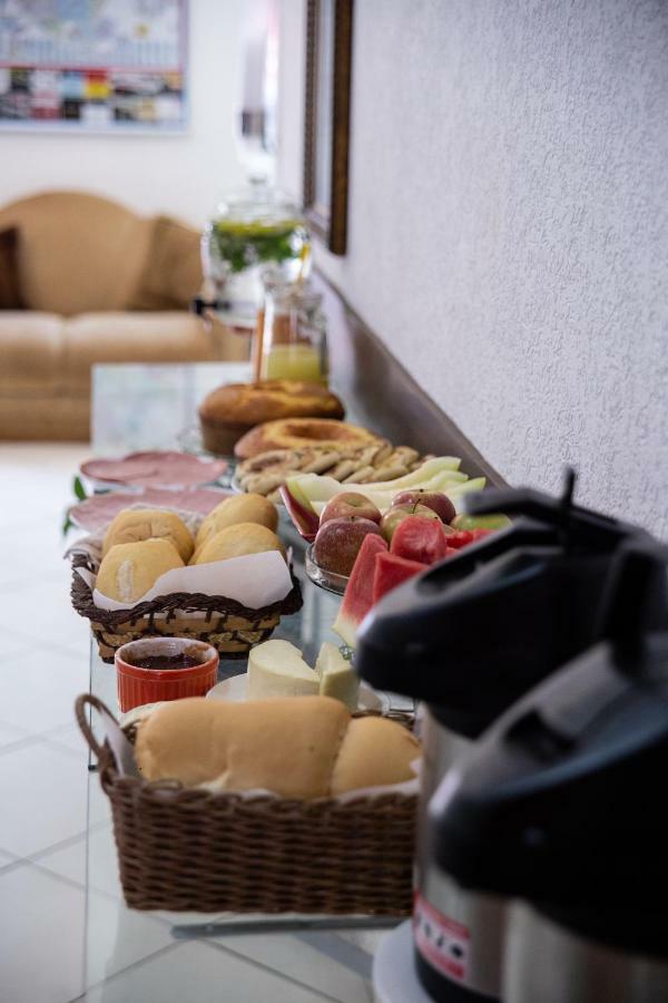 Hotel Vila Real Dourados Luaran gambar