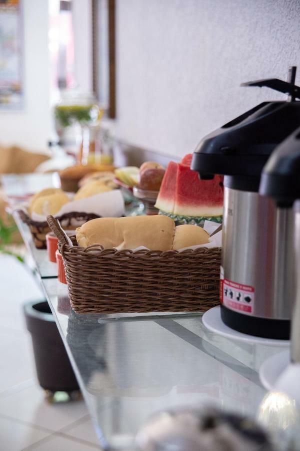 Hotel Vila Real Dourados Luaran gambar